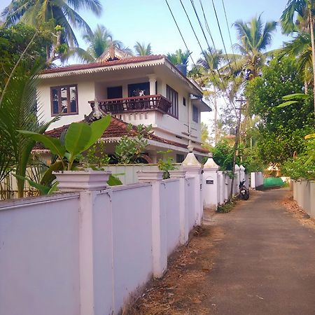 Thachattu Homestay Vaikom 外观 照片